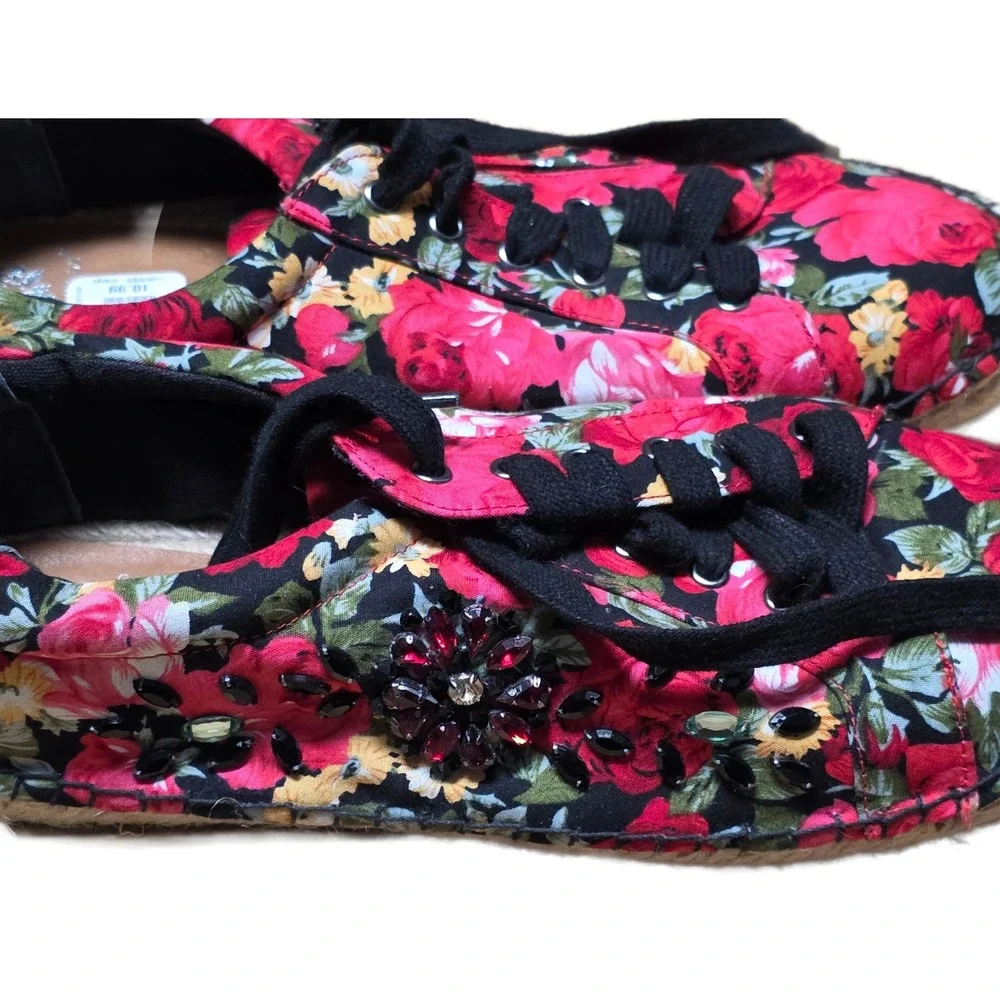 Yellow Box‎ Floral Espadrille Sneakers Women's Size 8.5 Red With Rhinestones